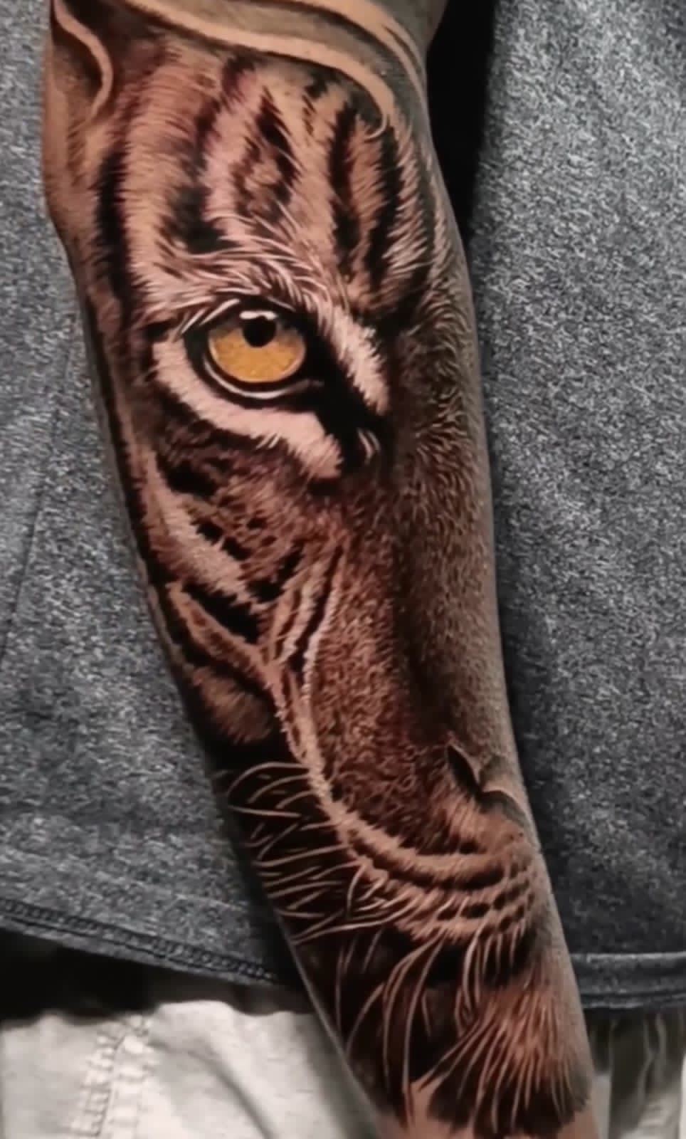 Tatuagem realista por Ryck Tattoo